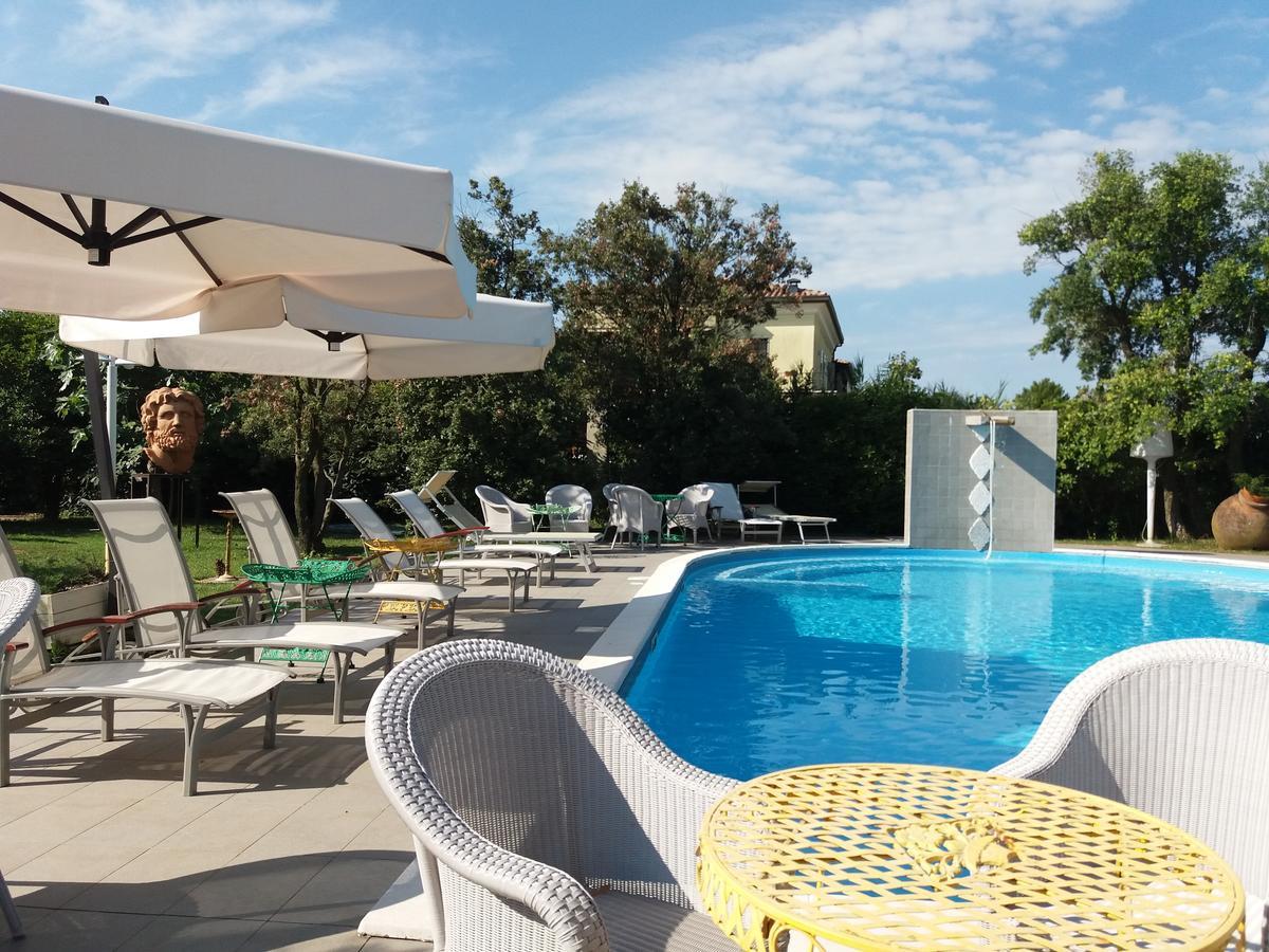 Relais Villa Roncuzzi Russi Luaran gambar
